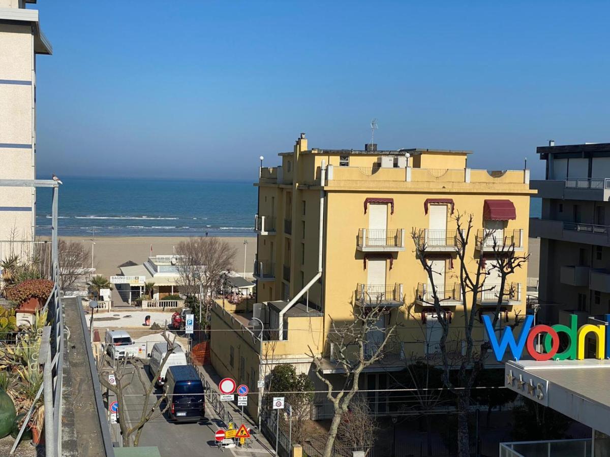Residence Perla Rimini Luaran gambar